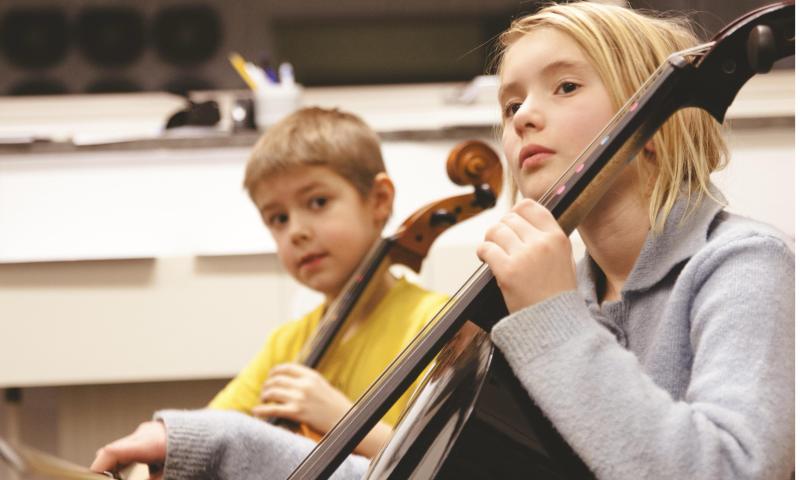 Workshop med Konstmusiksystrar med elever från Skara Musikskola. Foto: Liselotte Persson.